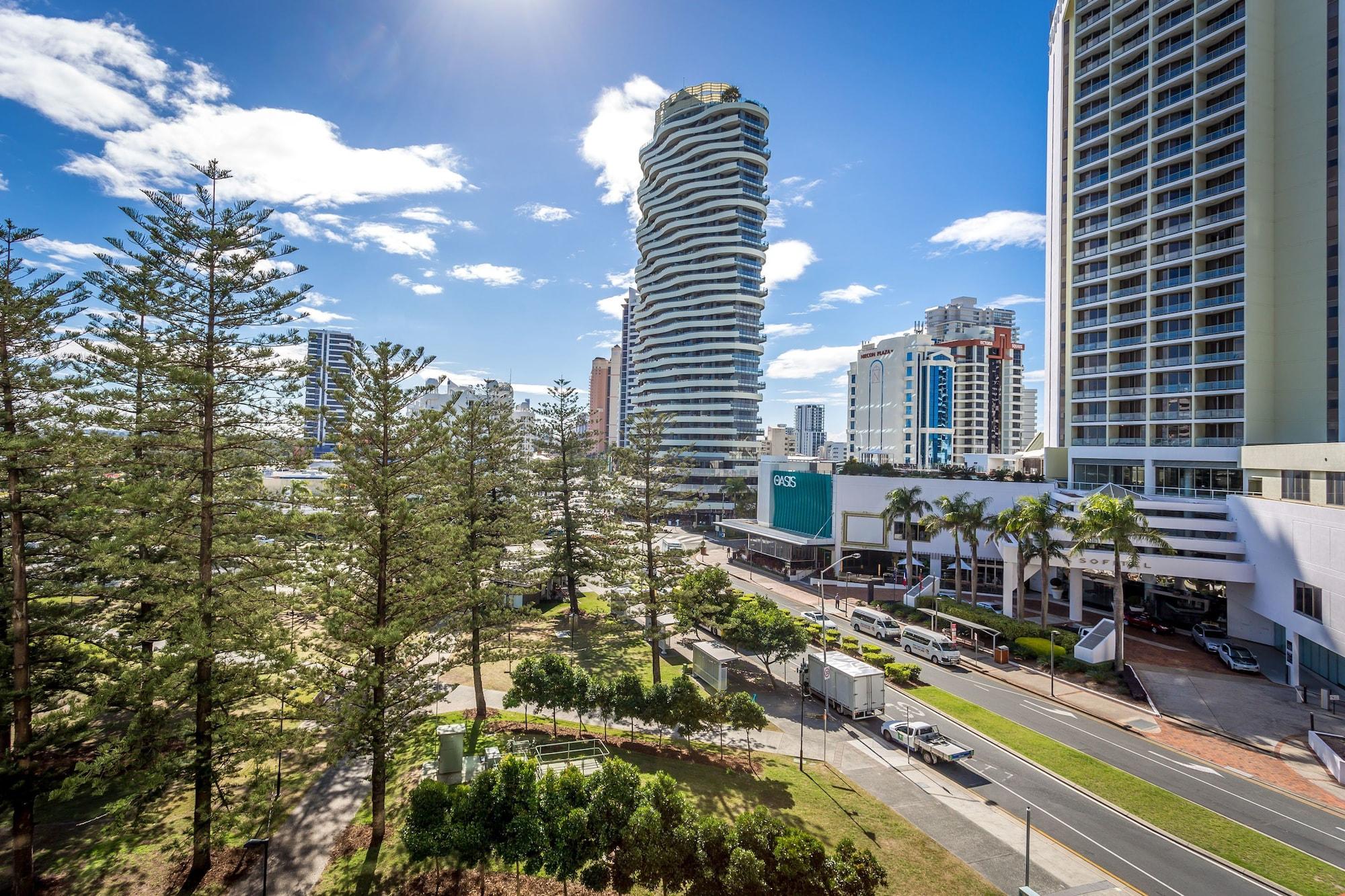 Mantra Broadbeach On The Park Gold Coast Exterior foto