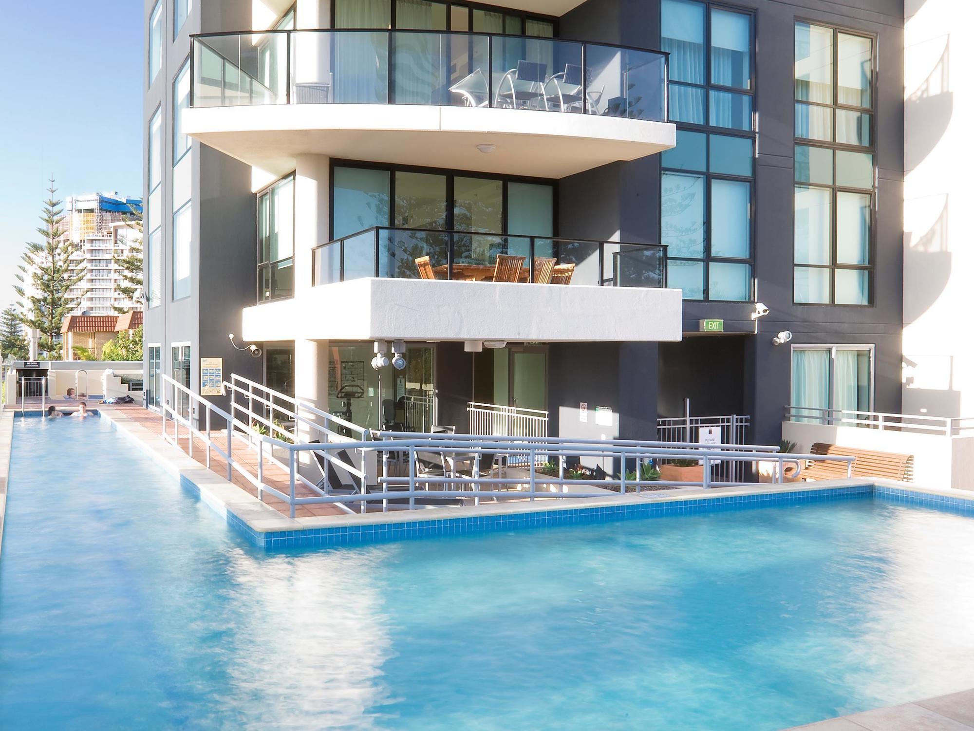 Mantra Broadbeach On The Park Gold Coast Exterior foto